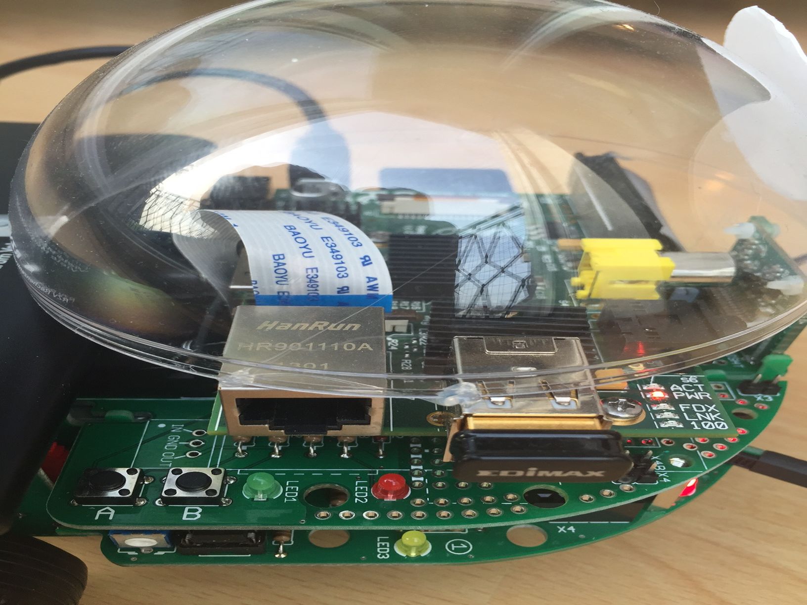 NIBObee-Berry, Seitenansicht 1